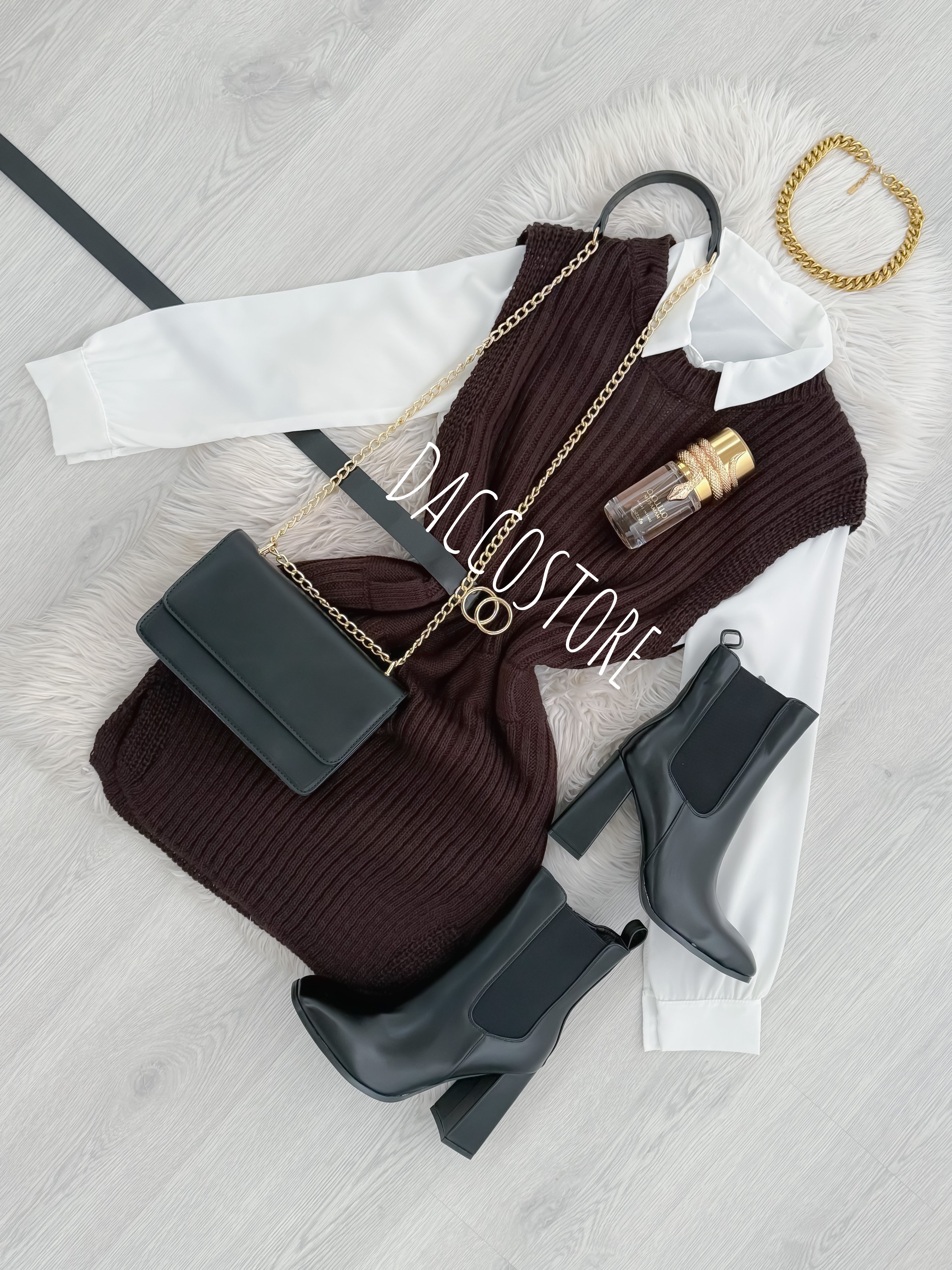 Conjunto Camisa y Chaleco con Cinturón