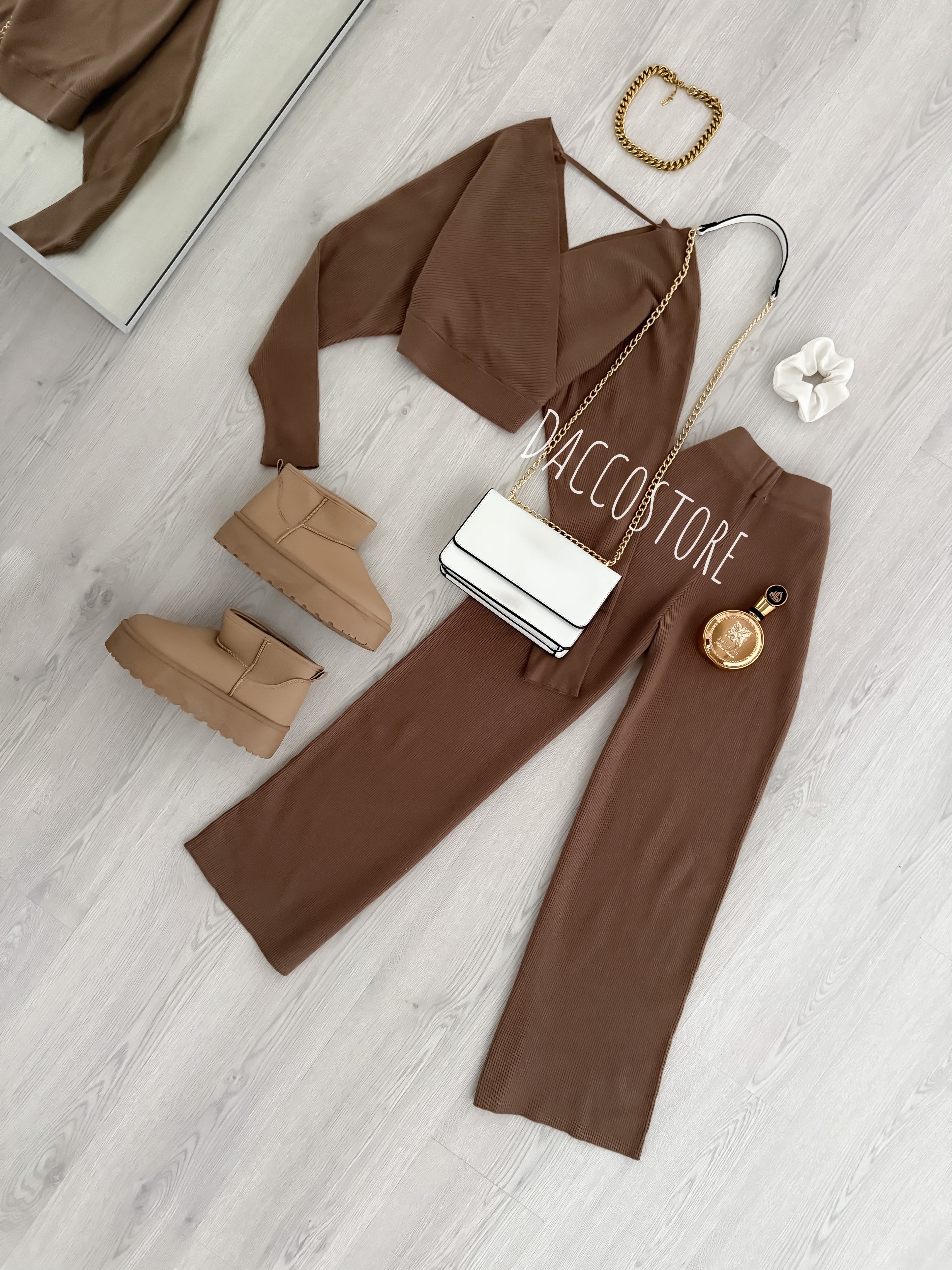 Conjunto Nola