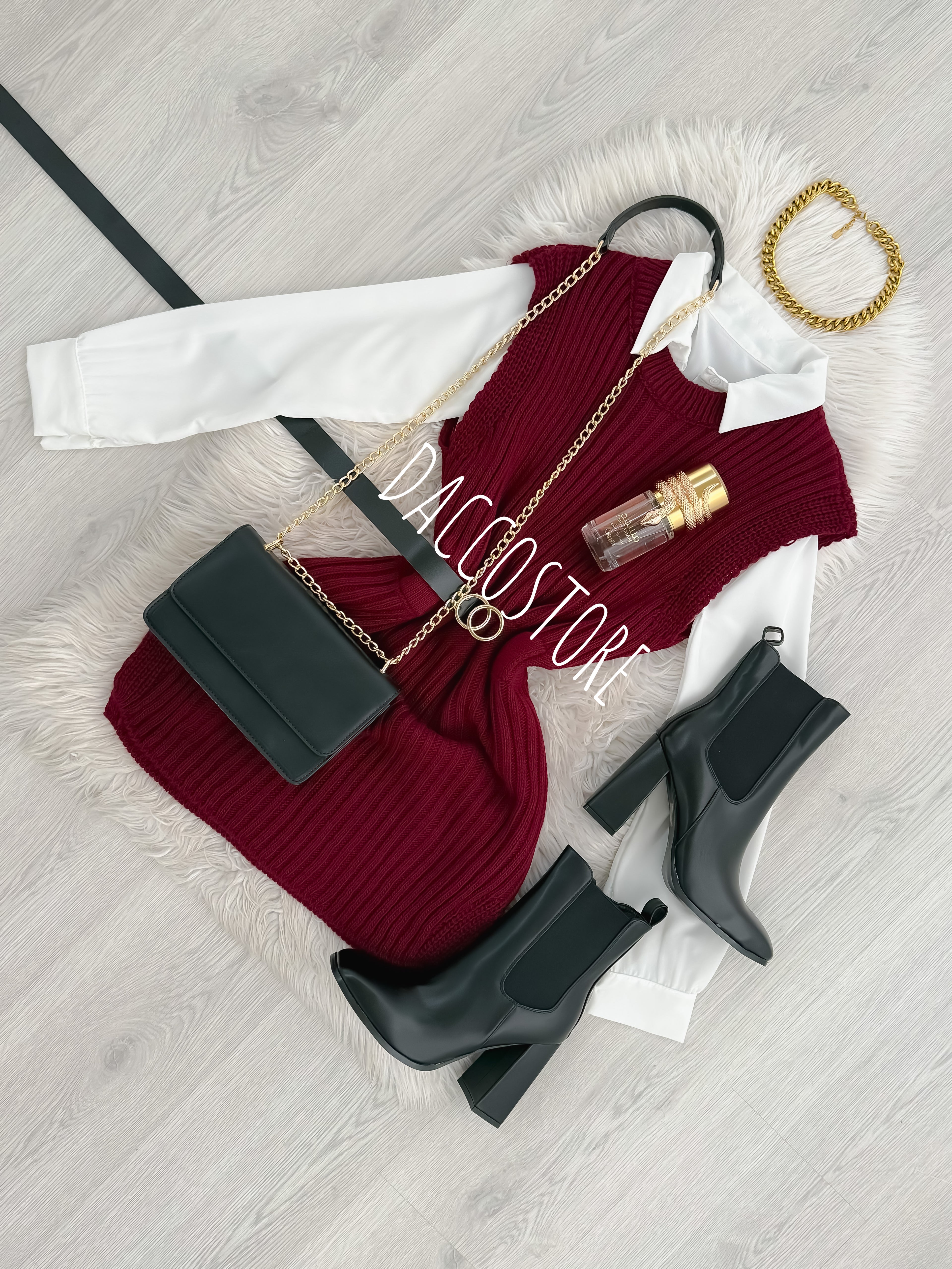 Conjunto Camisa y Chaleco con Cinturón