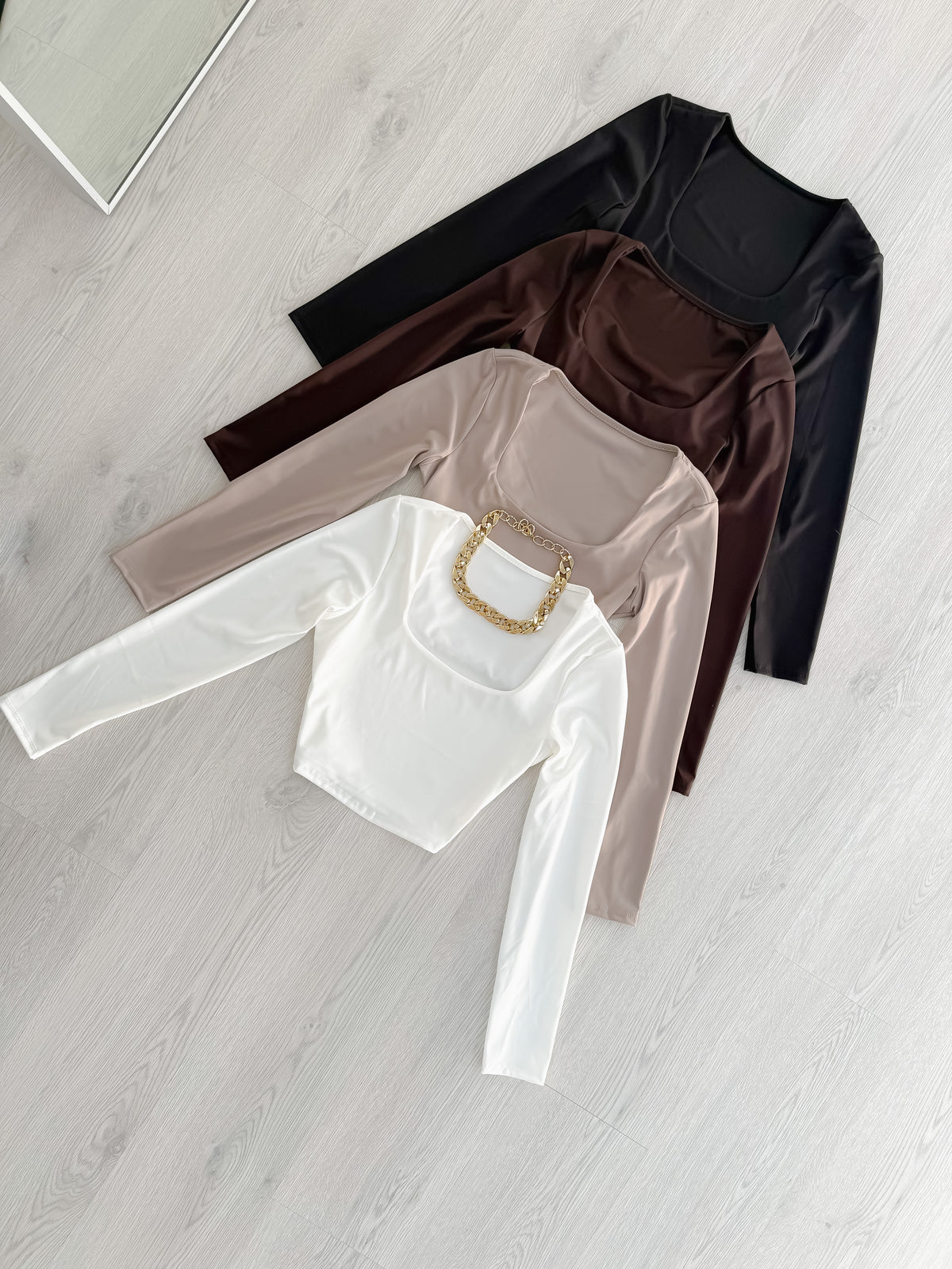 Top Olivia
