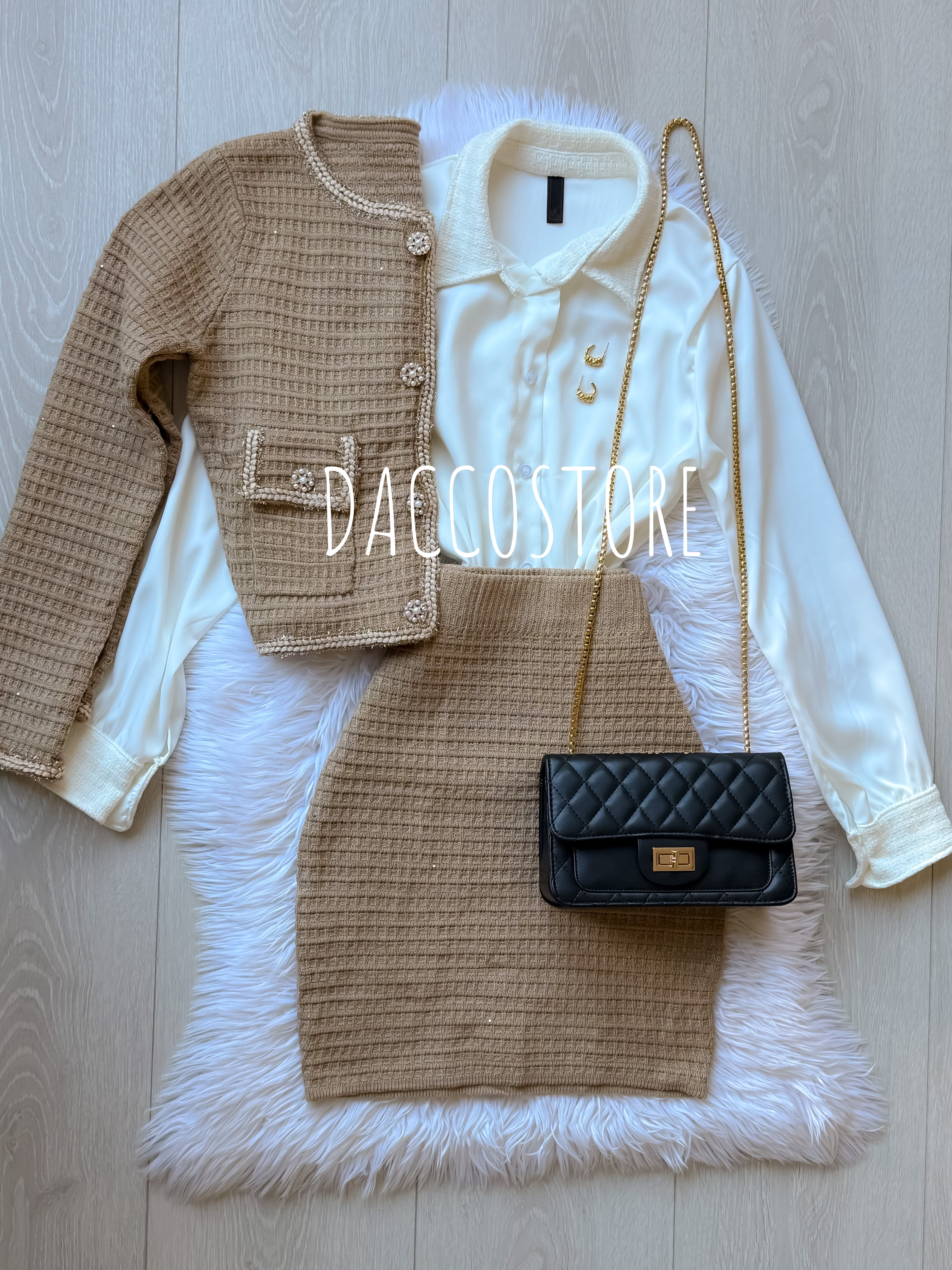 Conjunto de falda y abrigo