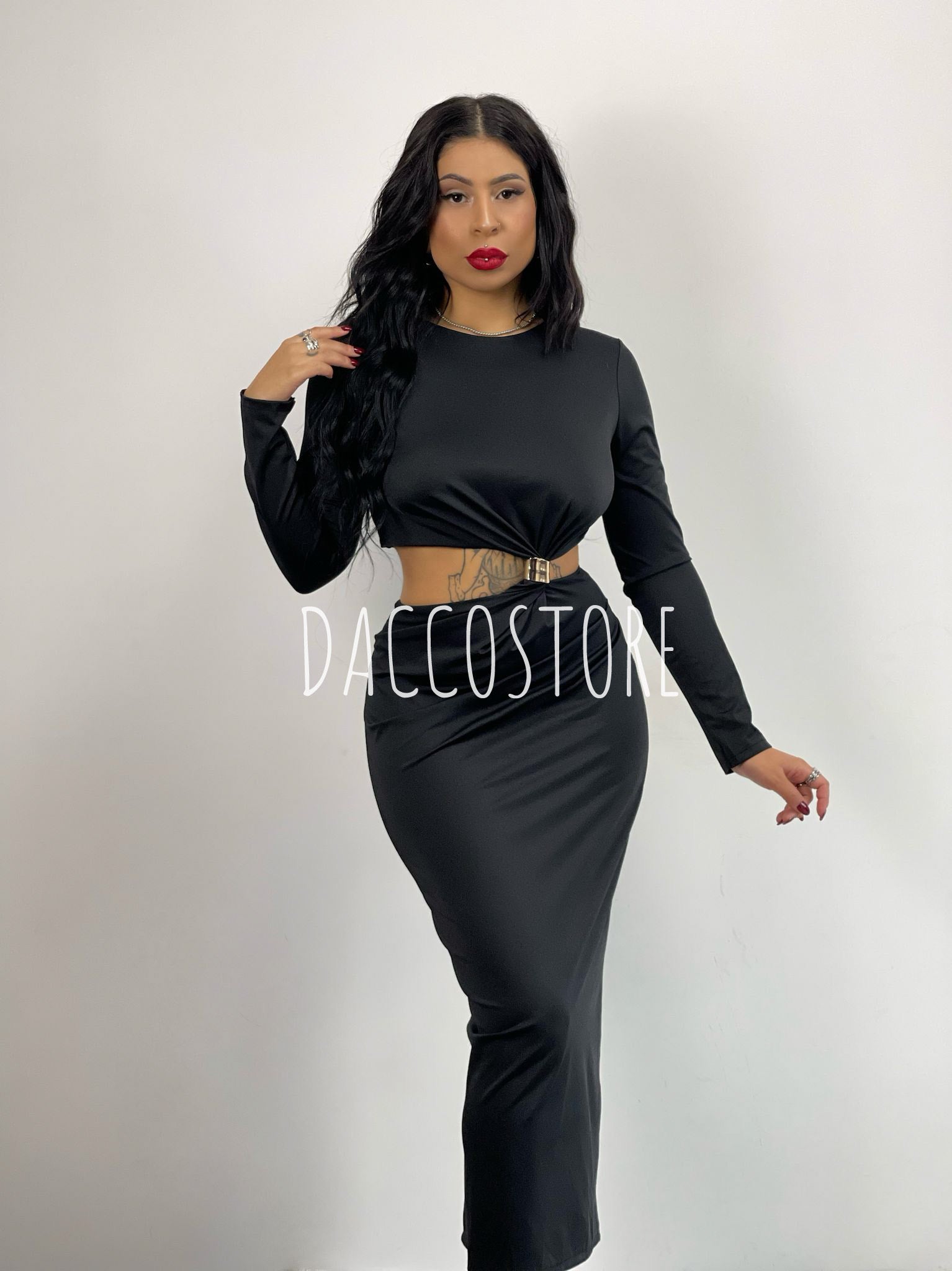 Vestido com Detalhe em Dourado