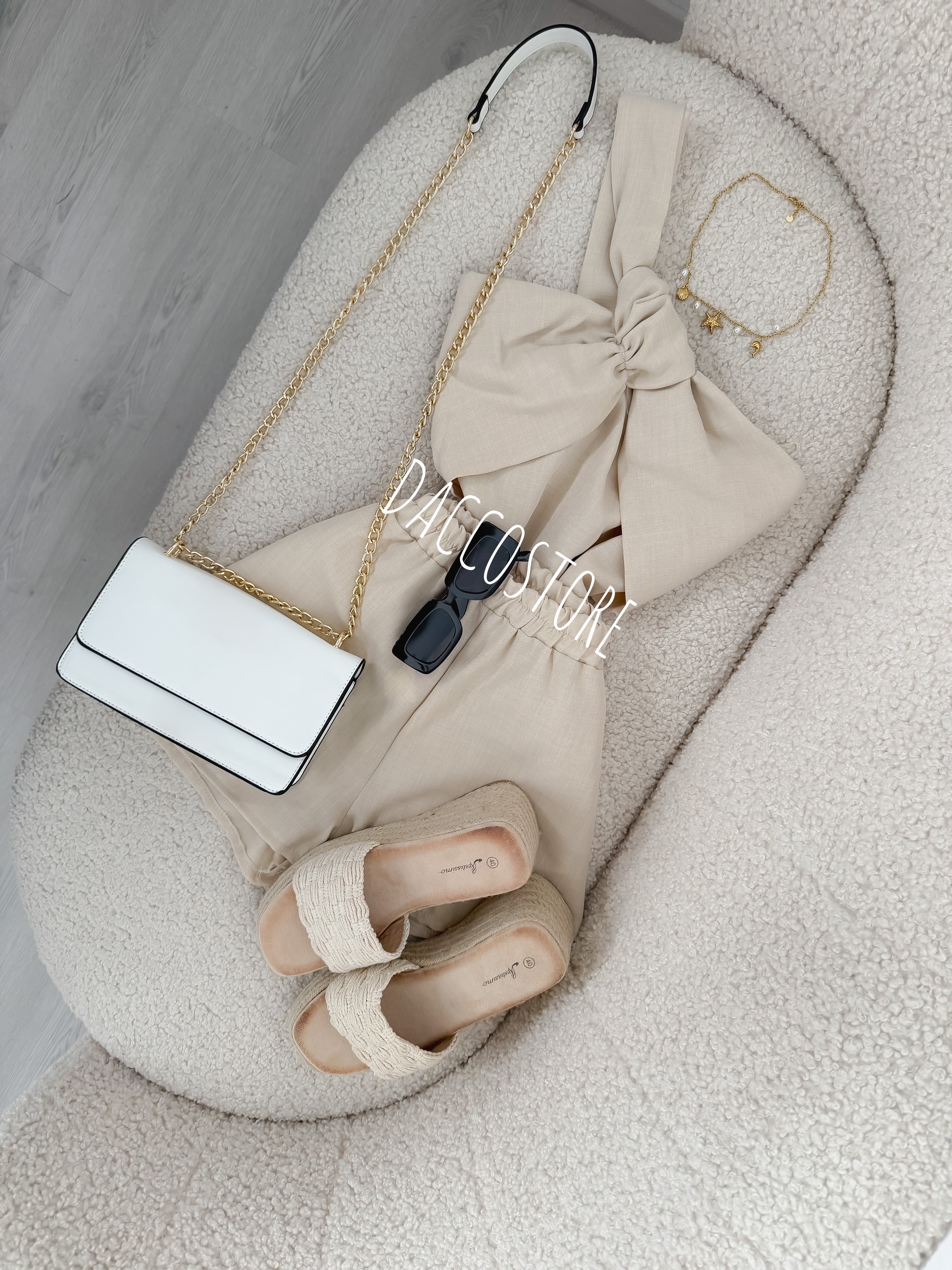Conjunto Beatriz