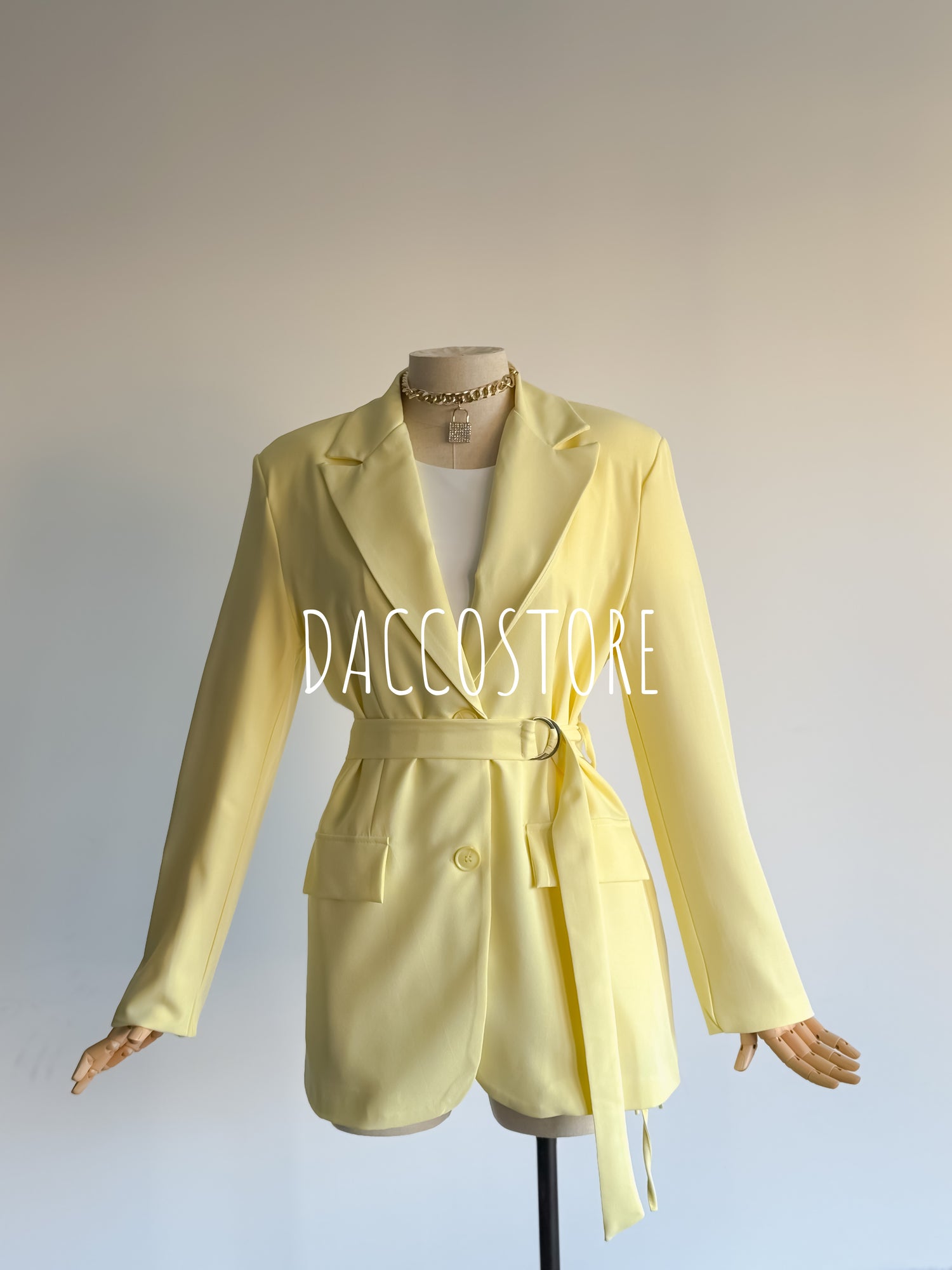 Conjunto Blazer e Saia Calção com Laços