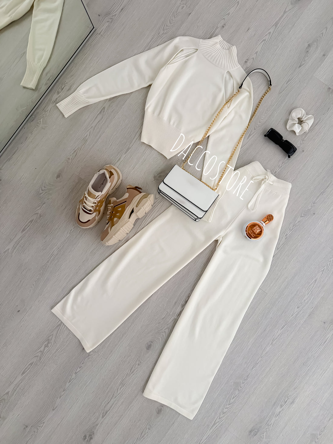 Conjunto Laura