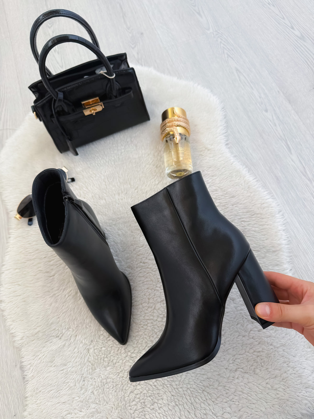 Bota Devina