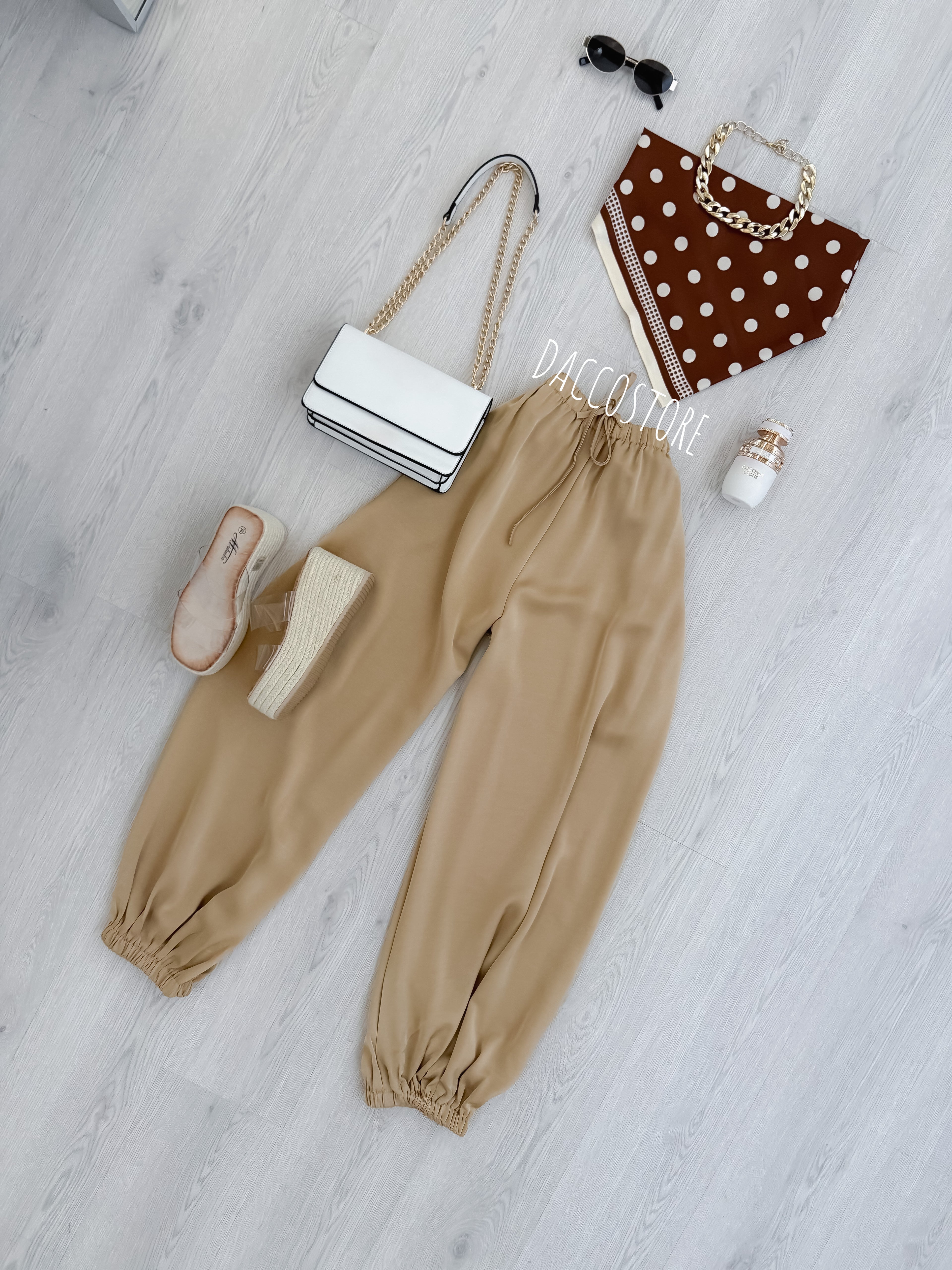 Calça com Lenço