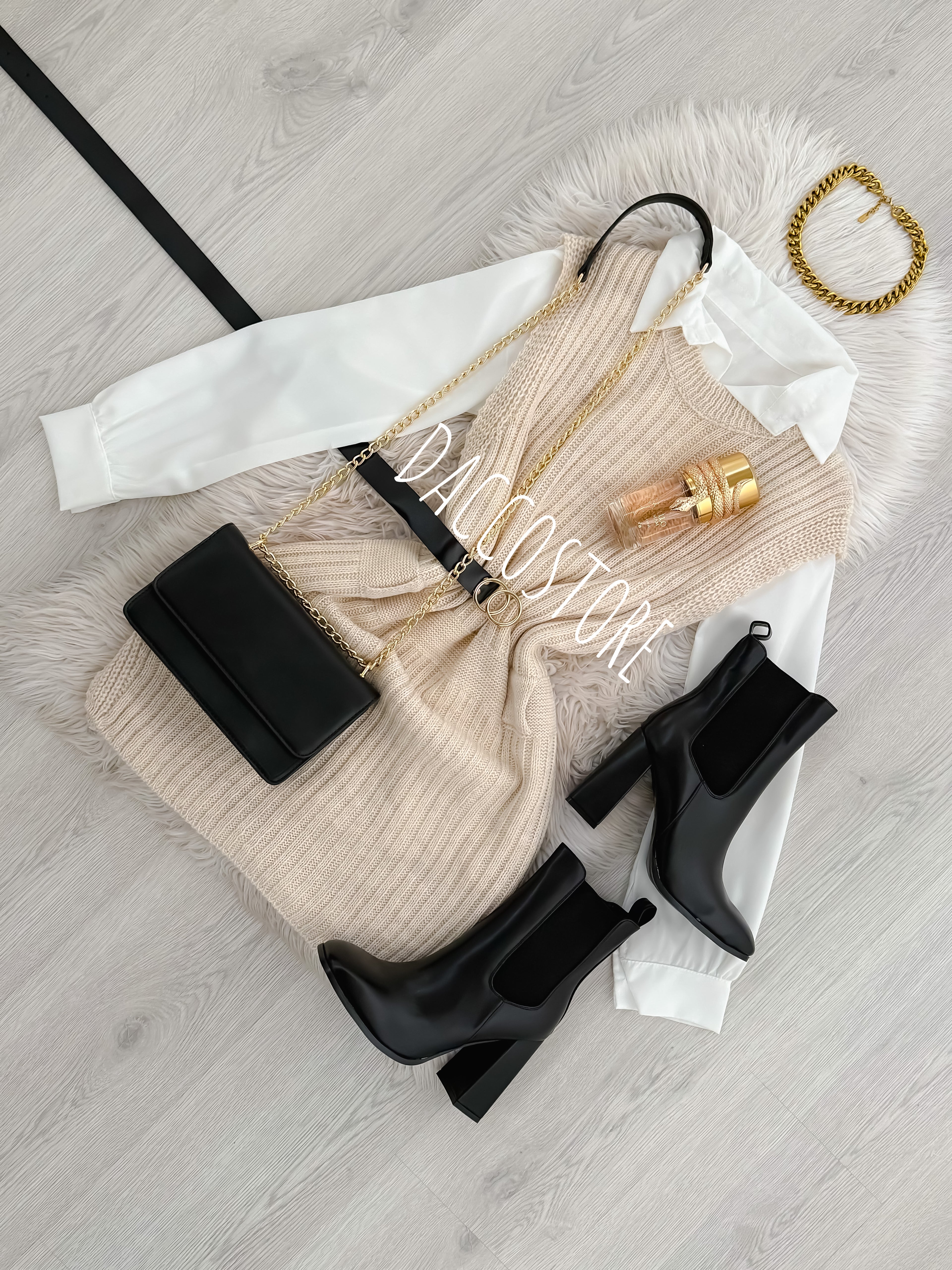 Conjunto Camisa y Chaleco con Cinturón