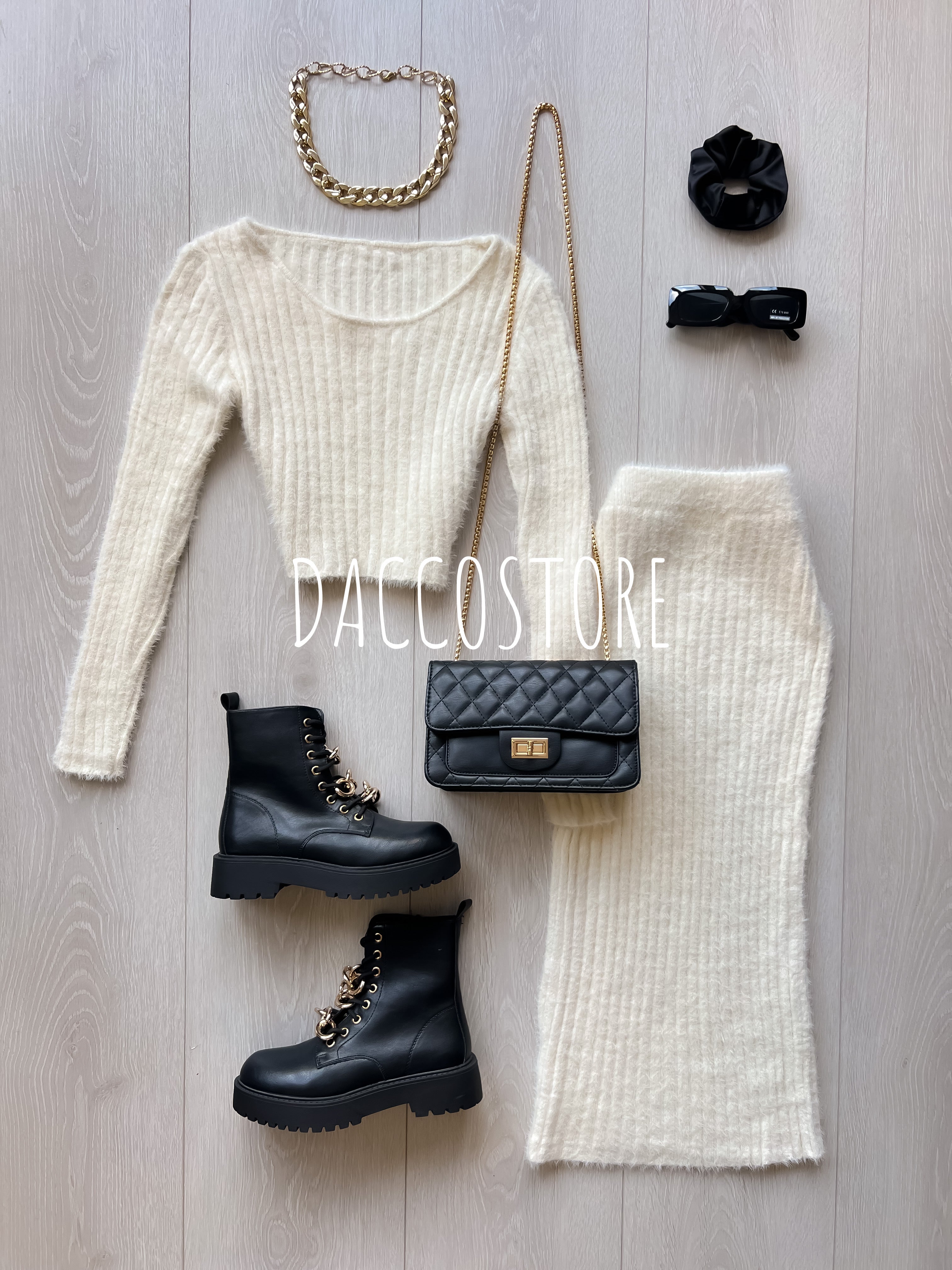 Conjunto Top e Saia em Pelo